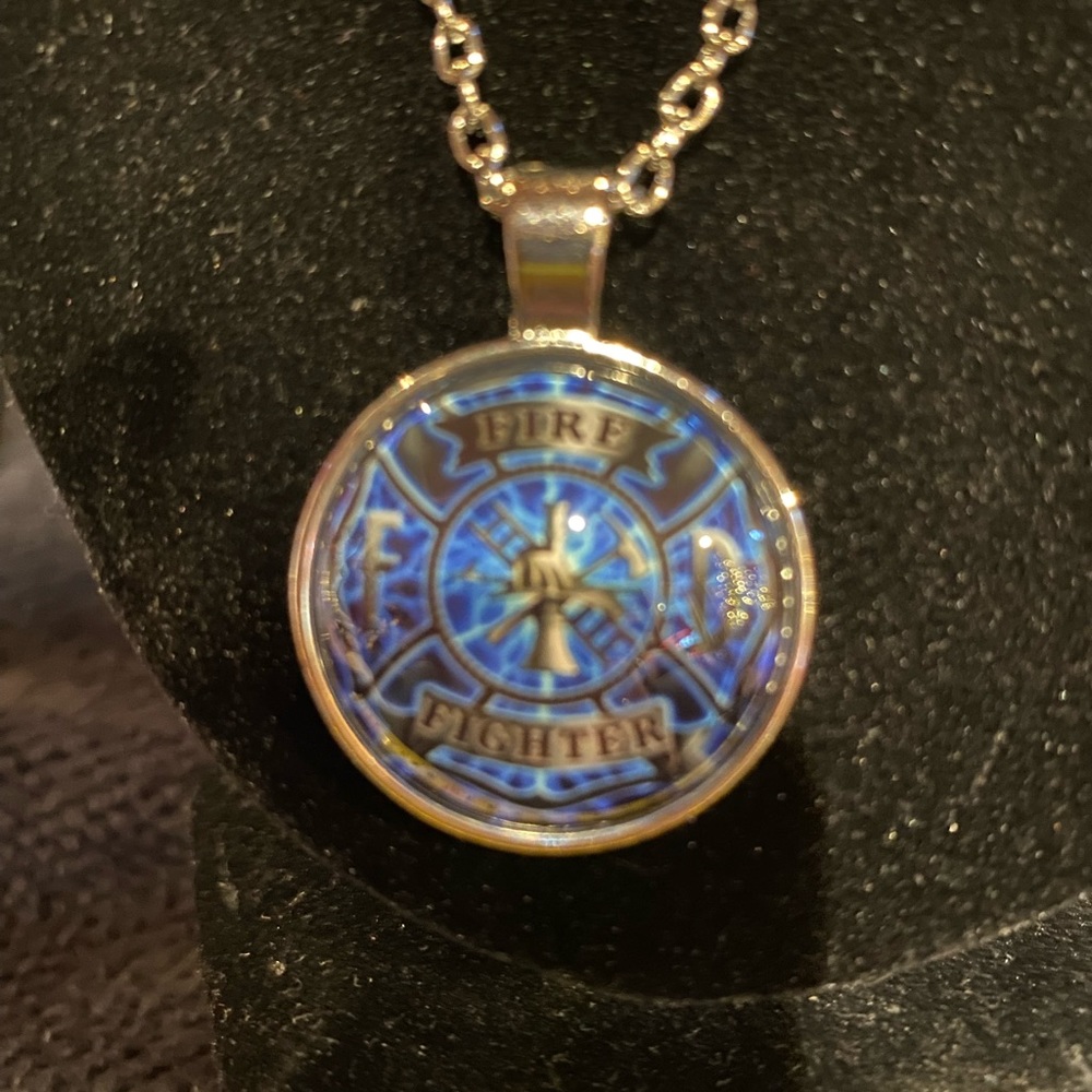 Firefighters chain with blue pendant